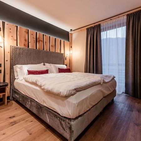 Nidaris - Luxury Private Spa Suites Male Bagian luar foto