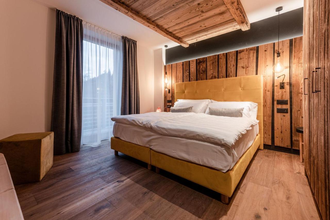 Nidaris - Luxury Private Spa Suites Male Bagian luar foto