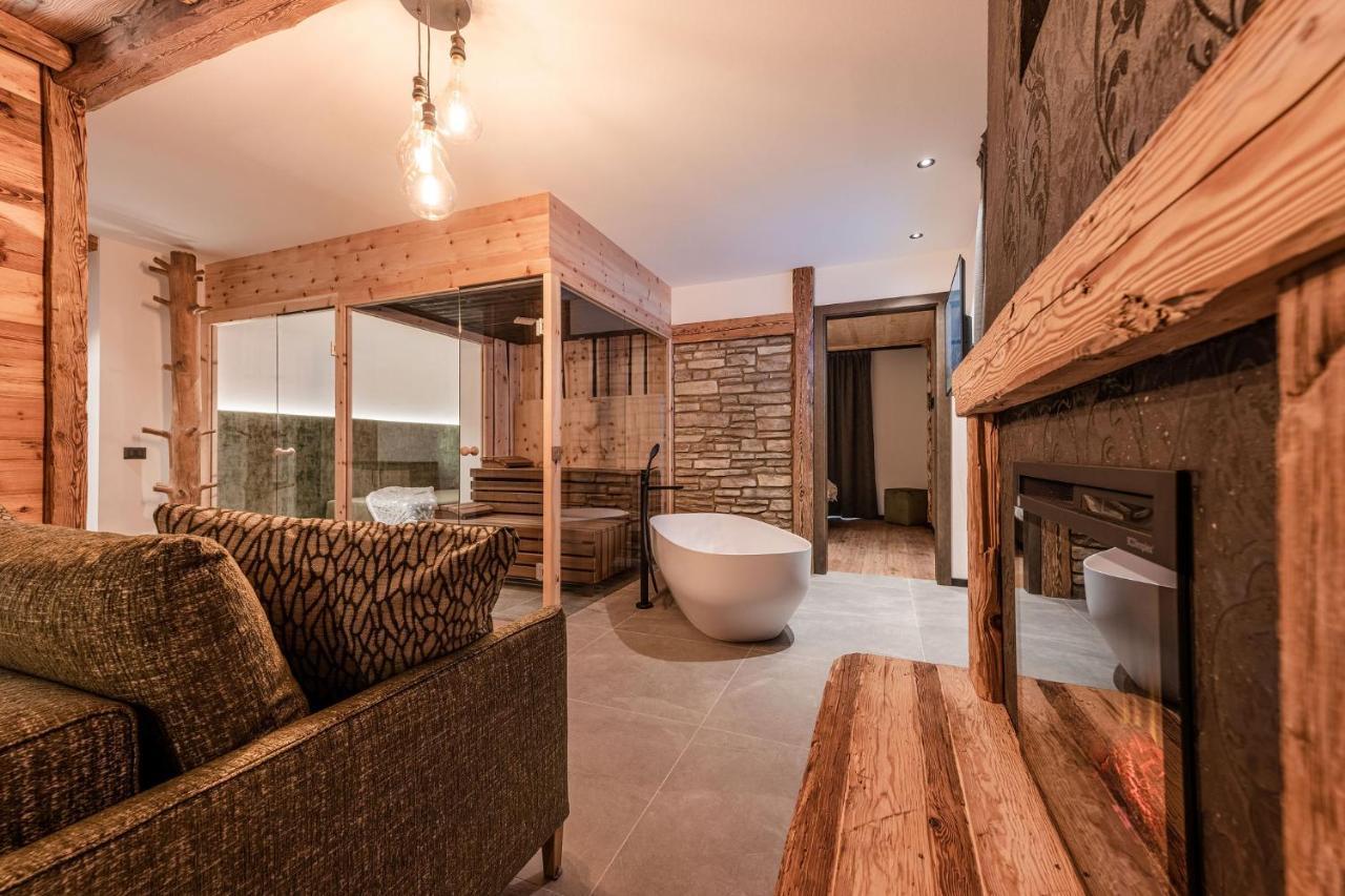 Nidaris - Luxury Private Spa Suites Male Bagian luar foto