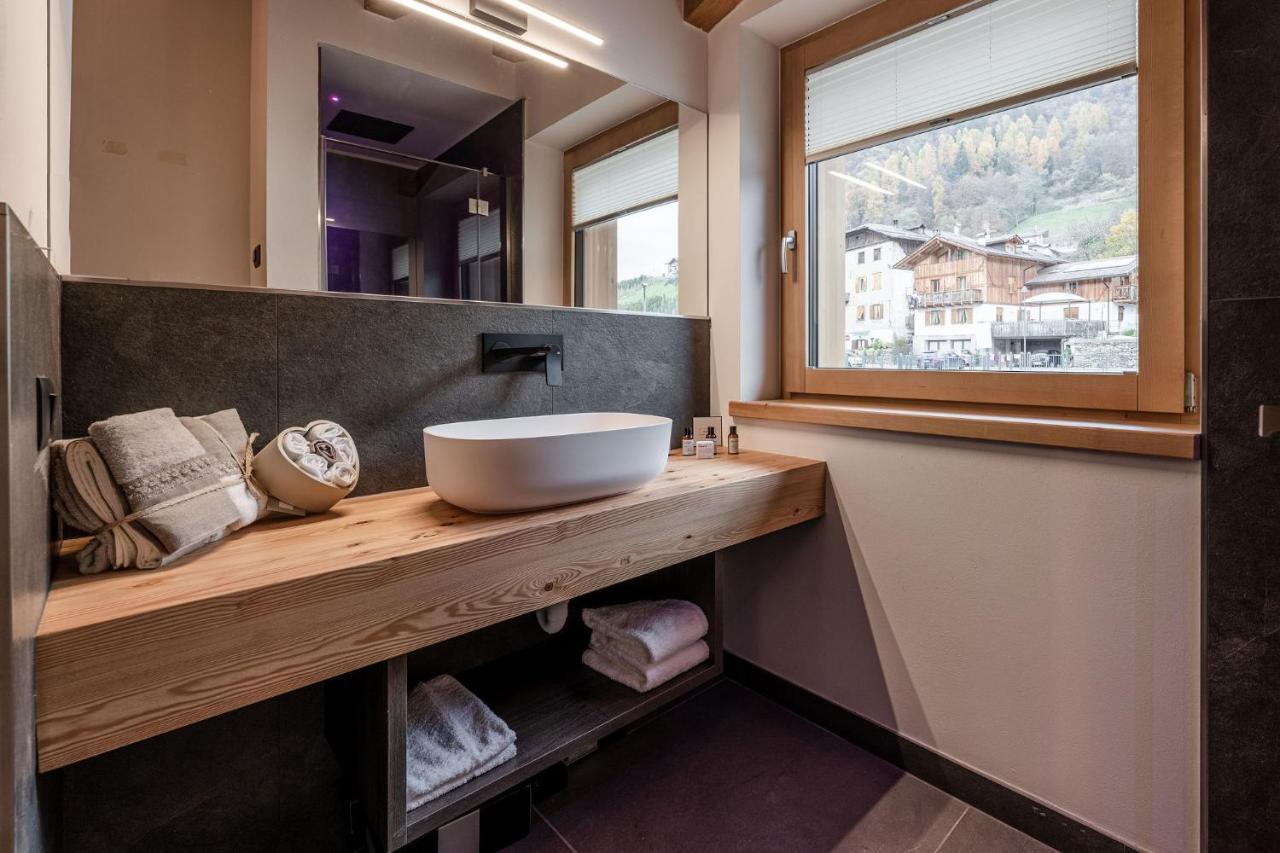 Nidaris - Luxury Private Spa Suites Male Bagian luar foto