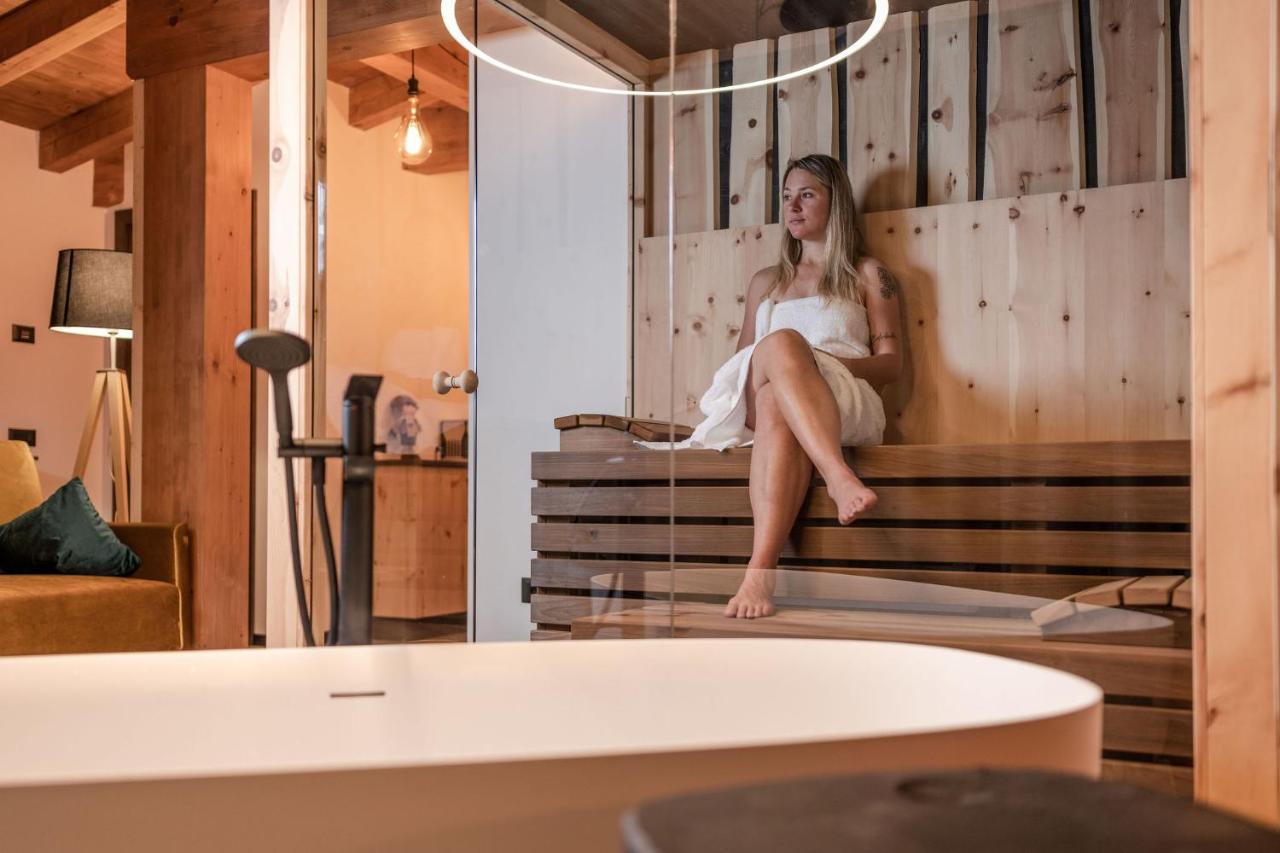 Nidaris - Luxury Private Spa Suites Male Bagian luar foto