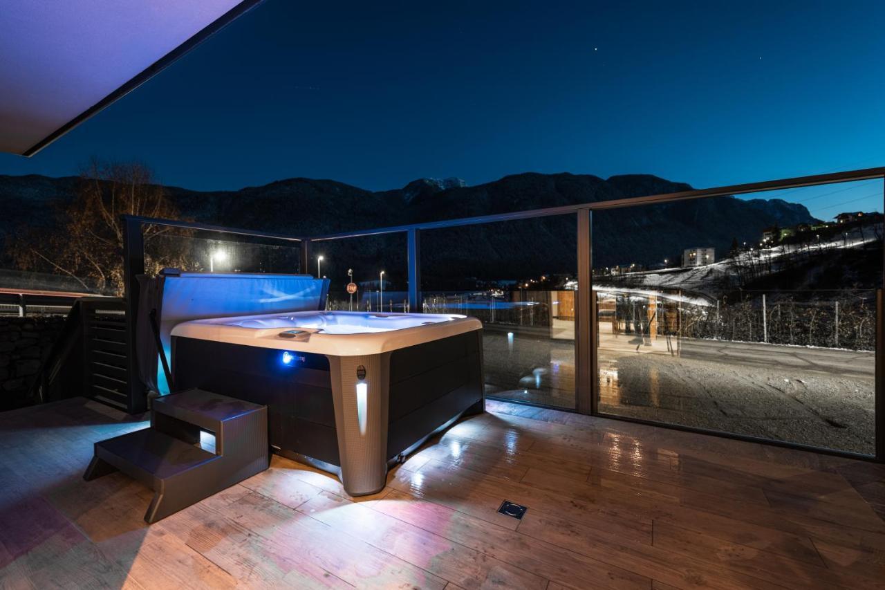 Nidaris - Luxury Private Spa Suites Male Bagian luar foto