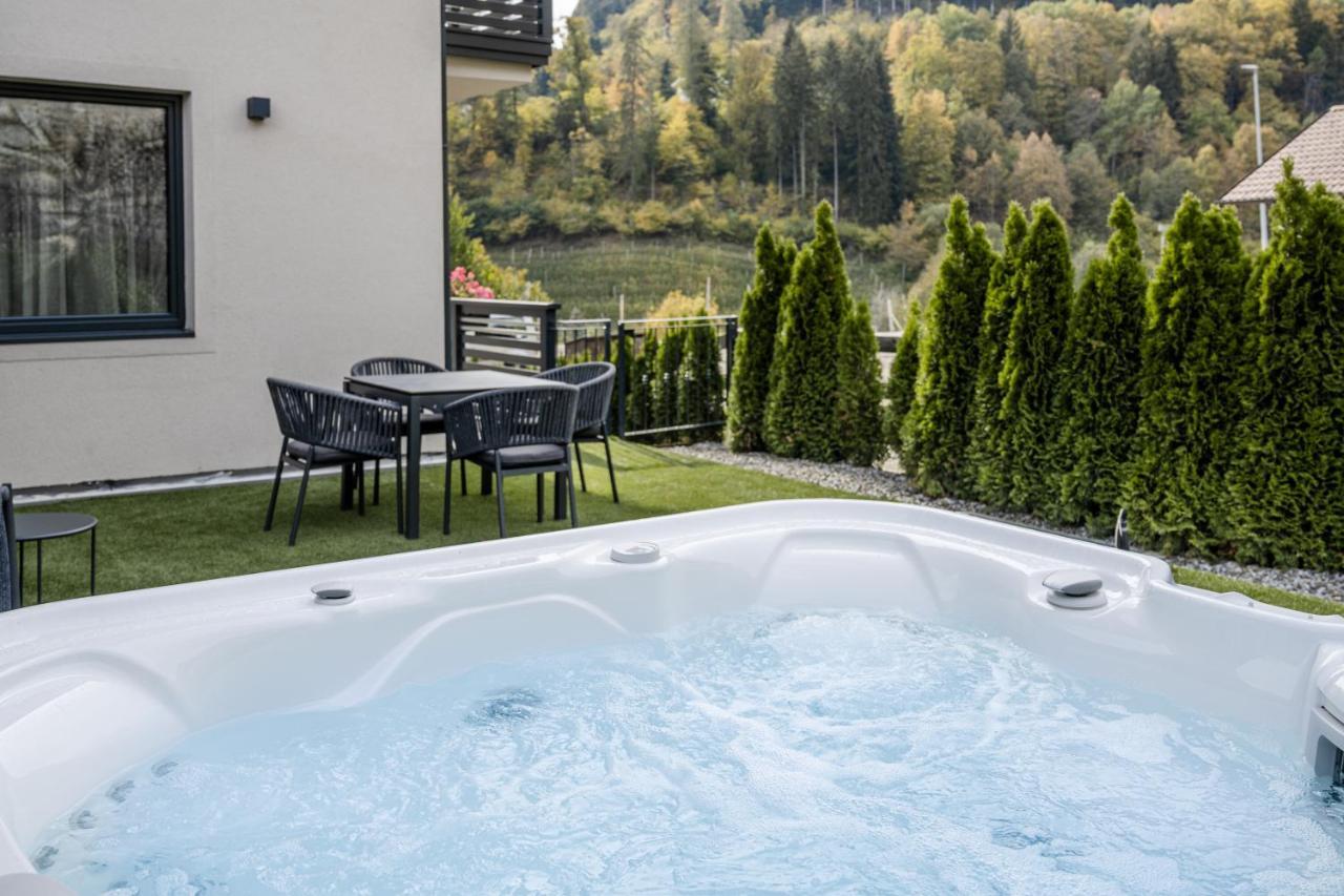 Nidaris - Luxury Private Spa Suites Male Bagian luar foto